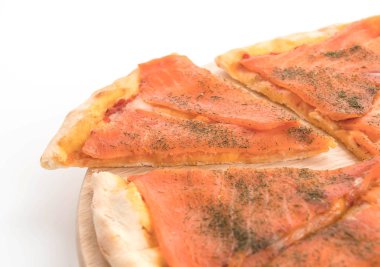 füme somon pizza