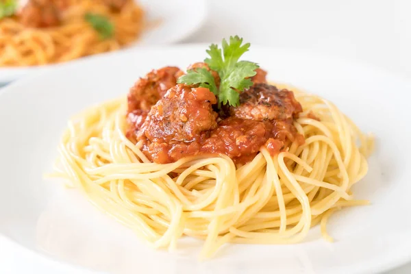 Espaguetis y albóndigas — Foto de Stock