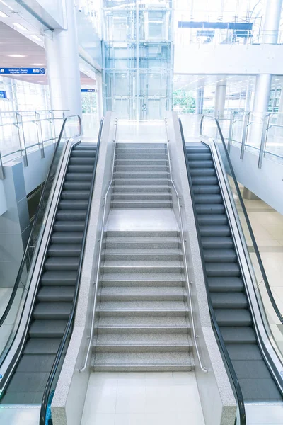 Empty escalator and stair — Stock Photo, Image