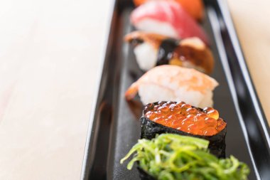 karışık sushi set