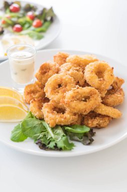 Kızarmış kalamar (kalamar halkaları))