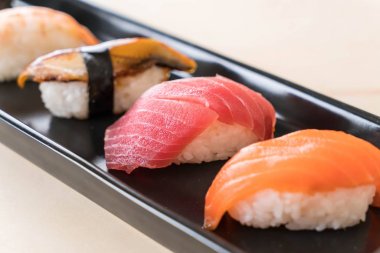 karışık sushi set