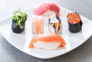 karışık sushi set