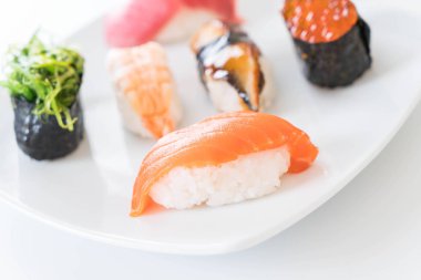 karışık sushi set