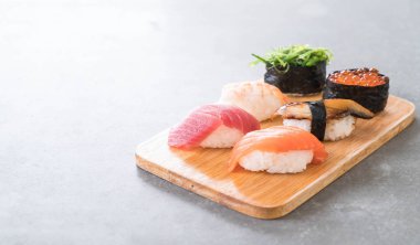 karışık sushi set
