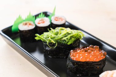 karışık sushi set
