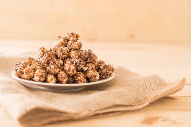 çikolata kaplı Mısır