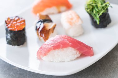 karışık sushi set