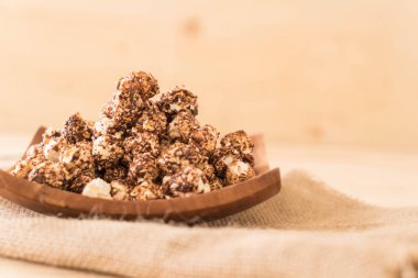 çikolata kaplı Mısır