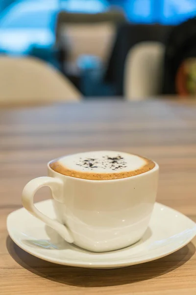 Taza de café en la cafetería — Foto de Stock