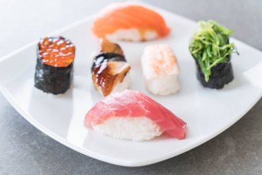 karışık sushi set