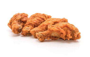 Beyaz arka planda kızarmış tavuk