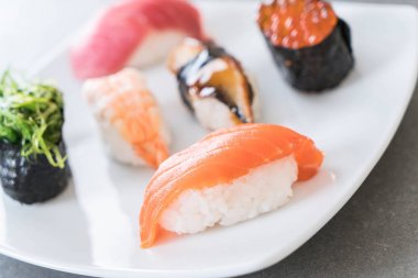 karışık sushi set