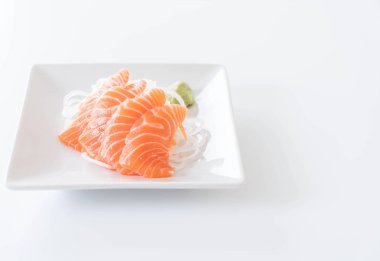 Somon çiğ sashimi
