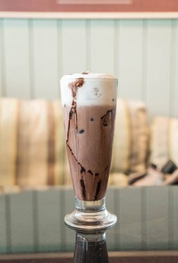 Masada buzlu çikolata