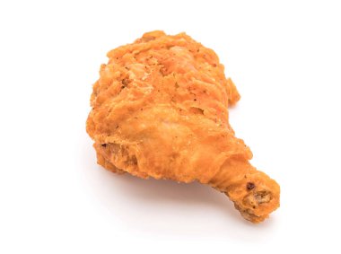 Beyaz arka planda kızarmış tavuk