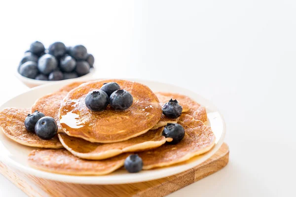 Pannkakor med blåbär — Stockfoto