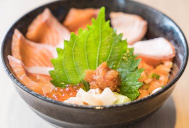 Karma somon dongburi seti