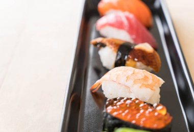 karışık sushi set