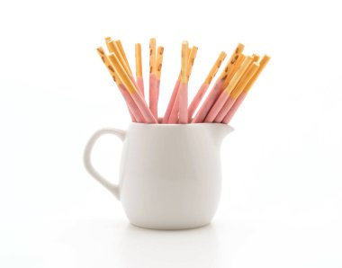 çilek aromalı bisküvi sopayla