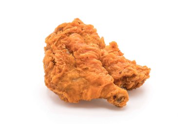Beyaz arka planda kızarmış tavuk
