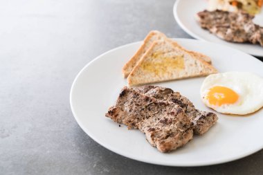 ızgara domuz biftek