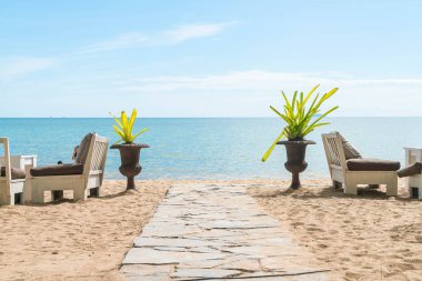 gökyüzü ve deniz ile geçit 