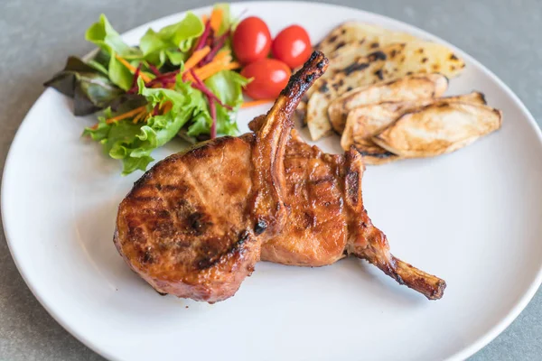 Vepřová kotleta steak — Stock fotografie