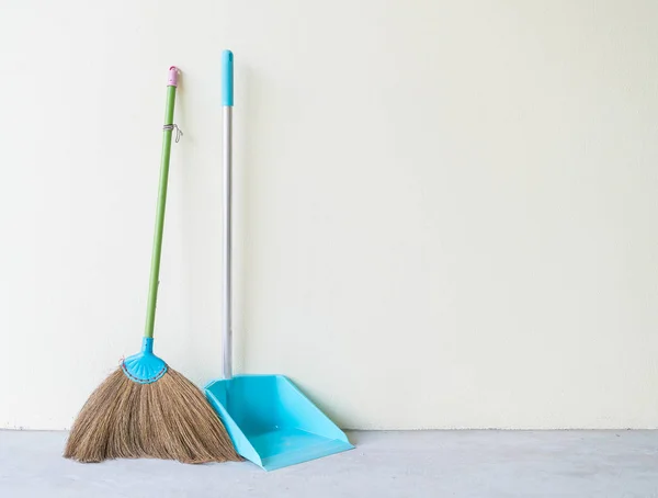 Dust Pan and Broom — Stock Photo, Image