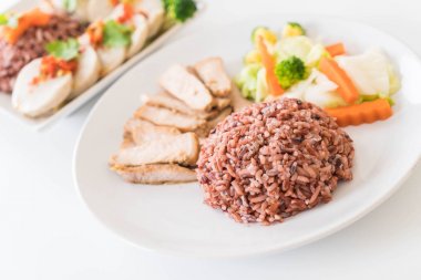 berry pilavlı domuz rostosu