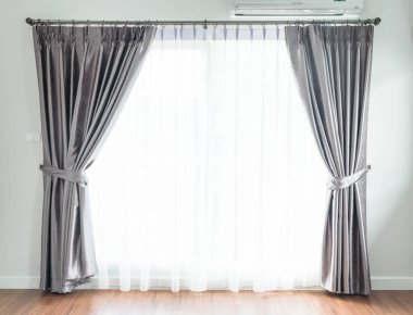 boş perde dekorasyon oturma odasında