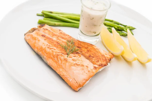 Bife de salmão grelhado — Fotografia de Stock