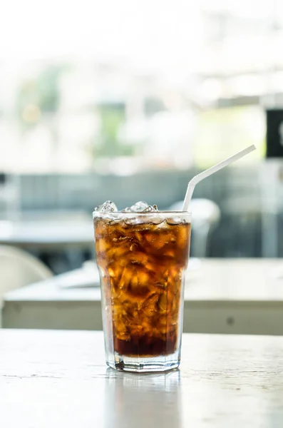 Es cola di atas meja — Stok Foto