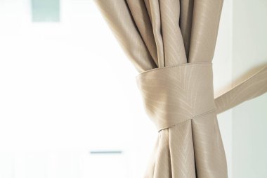 güneş ışığı ile perde