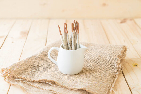 biscuit stick with cookie and cream flavored