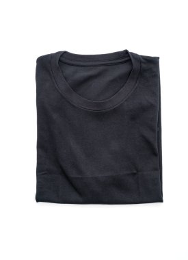 gömlek. beyaz üzerine katlanmış t-shirt 