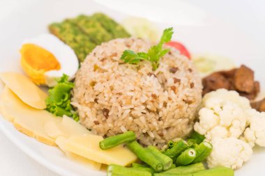 kızarmış pilav karidesli sosu yapıştırın 