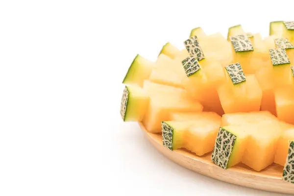 Cantaloupemelon på vit — Stockfoto