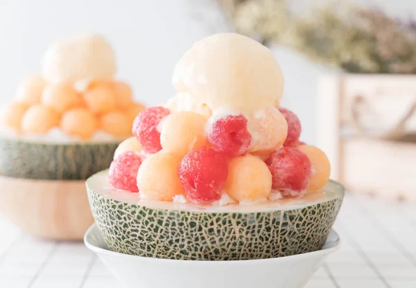 Helado de melón Bingsu, famoso helado coreano — Foto de Stock