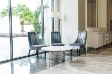 lüks sandalye ve masa dekorasyon 