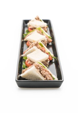 ton balıklı sandviç beyaz