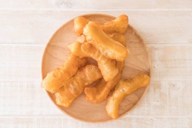 derin yağda kızartılmış hamur sopa