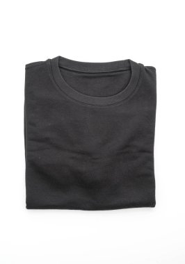 gömlek. beyaz üzerine katlanmış t-shirt 