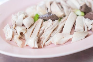 Buhar tavuk yemek için 