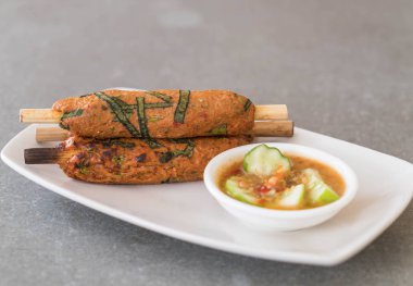 Kızarmış Balık-Yapıştır sopa