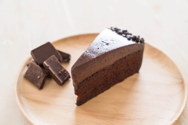 Pastel de chocolate en madera — Foto de Stock