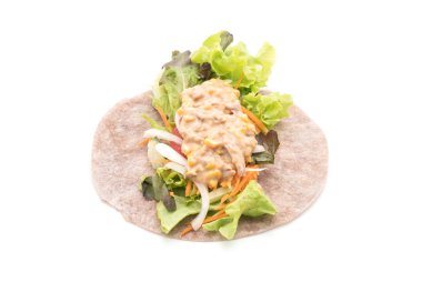 ton balıklı Mısır salata ile salata rulo sarma