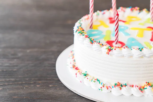 Feliz bolo de aniversário — Fotografia de Stock