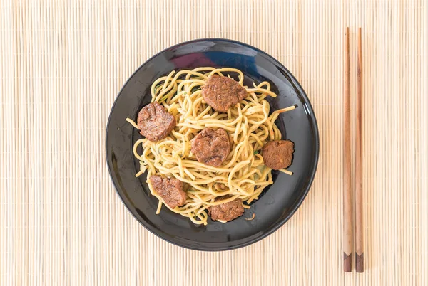 Stir-fried noodle - vegan food — Stock Photo, Image