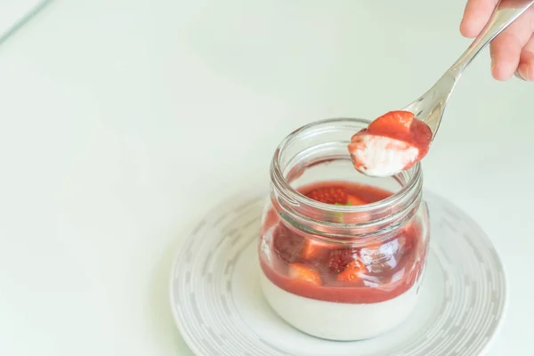 Panna cotta with strawberry sauce — Stock Photo, Image